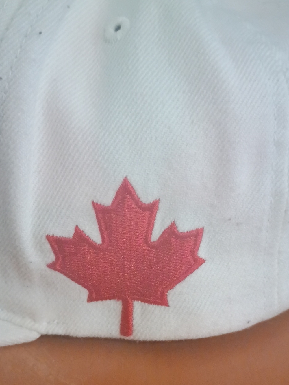 Toronto Raptors White Snapback Hat - Picture 3 of 5